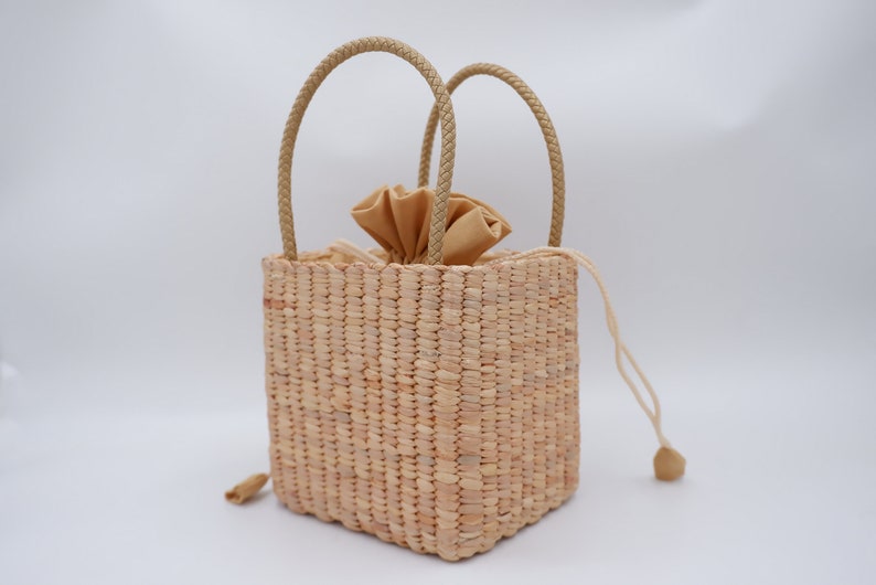 straw basket bag water hyacinth basket beach bag image 2