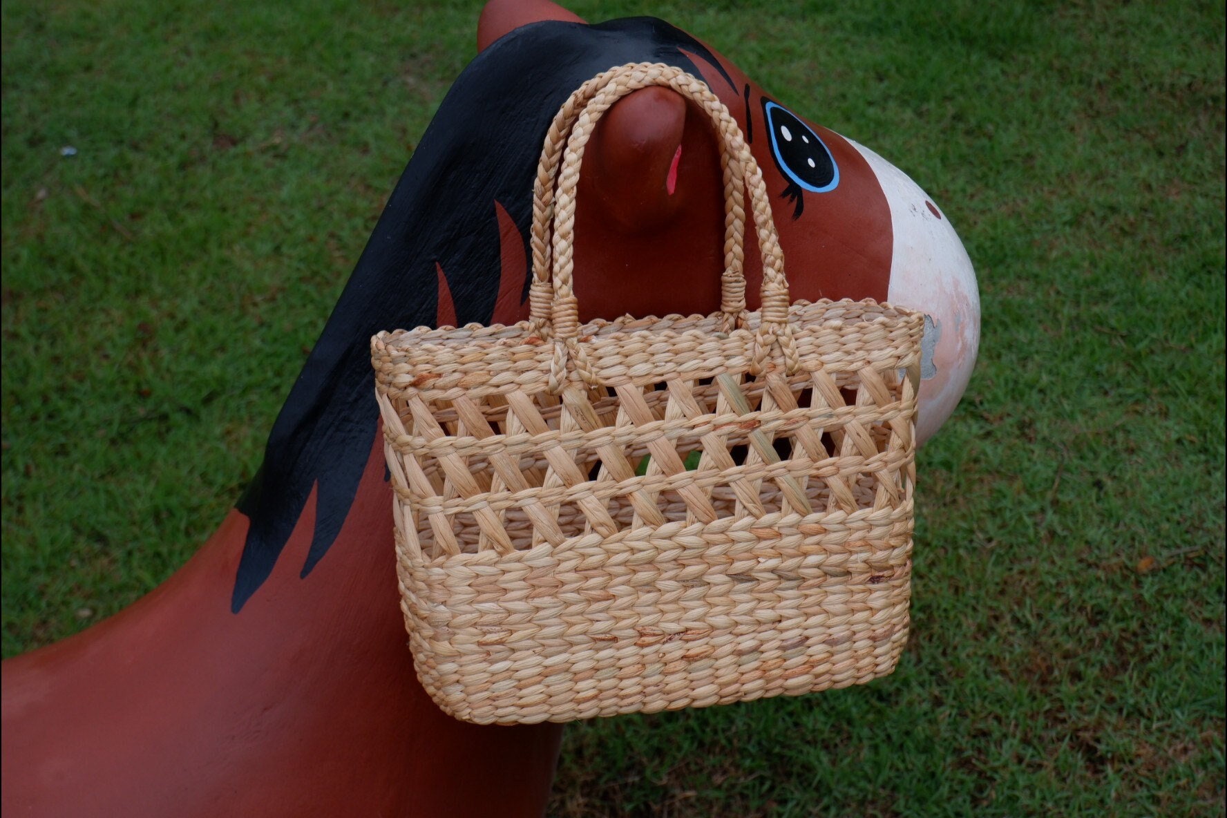 Handwoven Water Hyacinth Basket: Vintage Market Tote - Etsy