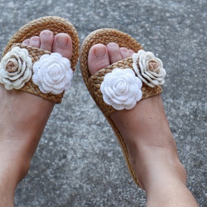 Wedding Sandal, white flower lace shoes, bridal sandal, hotel slippers, beach wedding sandals, Sandal with flowers, white wedding sandals