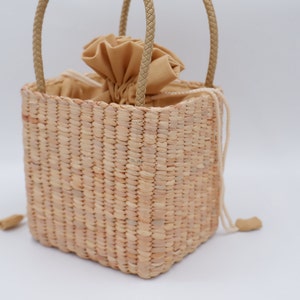 straw basket bag water hyacinth basket beach bag image 4