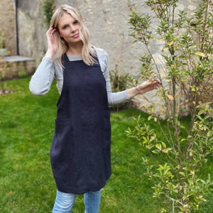 Linen Crossback apron / Japanese Linen Apron / Apron Pinafore / Linen tunic Apron /  Linen Pinafore / apron with Deep Pockets / bakers apron