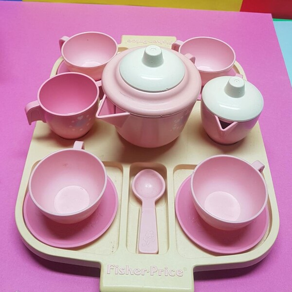 Vintage 1982 Fisher Price Plastic 16 piece Tea Set
