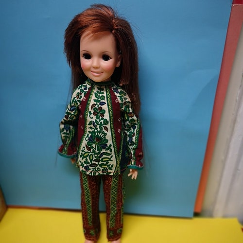 Vintage 1969 Crissy Hair Growing Doll 18