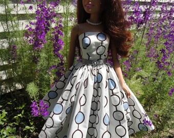 28 barbie clothes