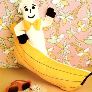 PDF Vintage  sewing pattern to make soft Super-Cute Vintage Banana Babe   /Instant Download /