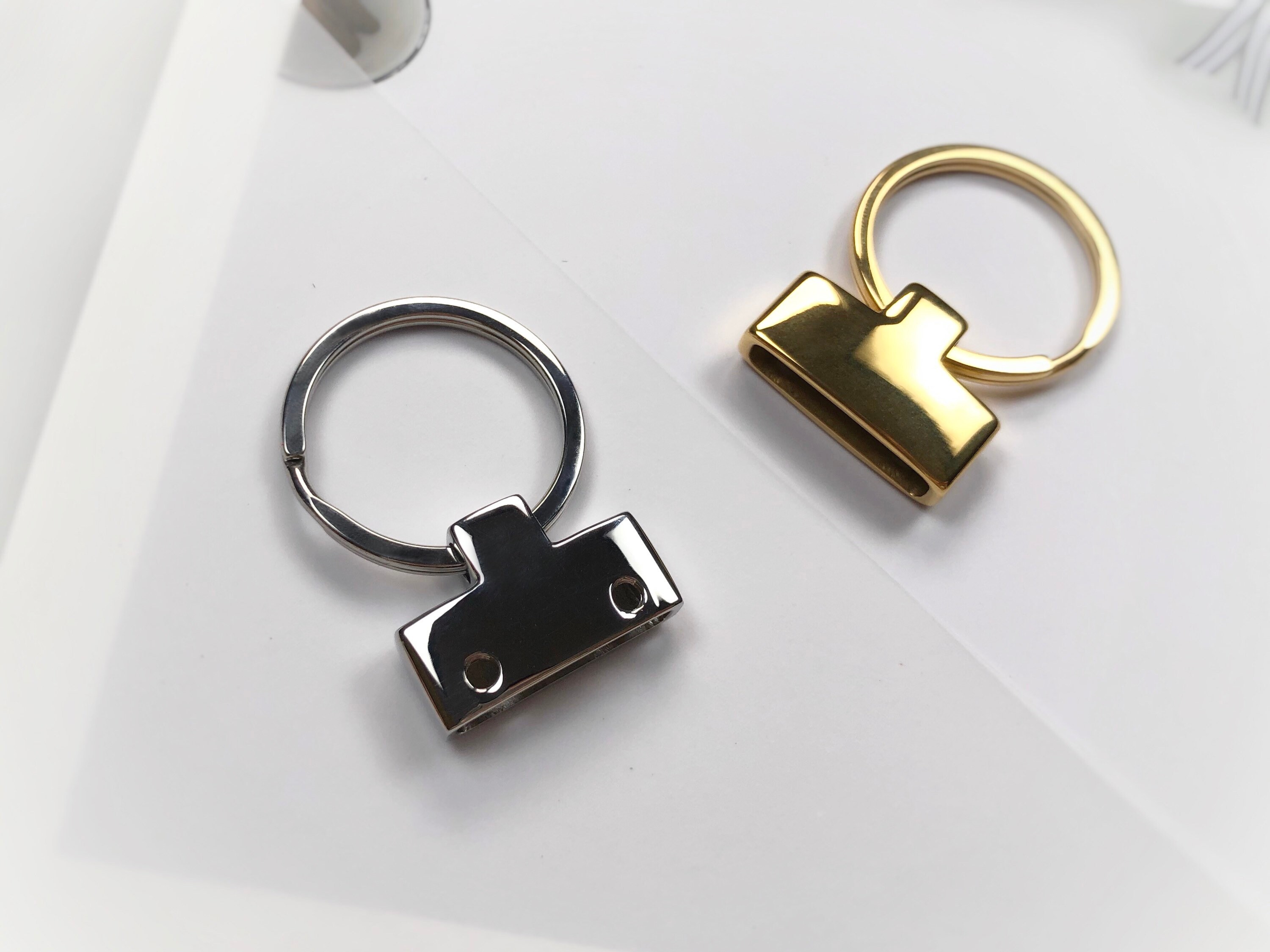 Porte-clés à puce pour panier d'achat en couleur (argenté, Aluminium, 13g)  comme cadeaux publicitaires Sur