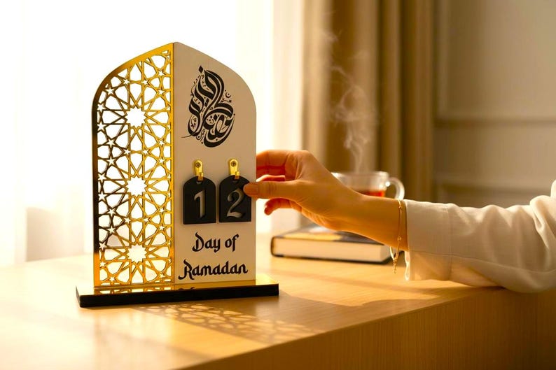 Ramadan Day Decor: Islamic Table Decor, Muslim Gift Gold