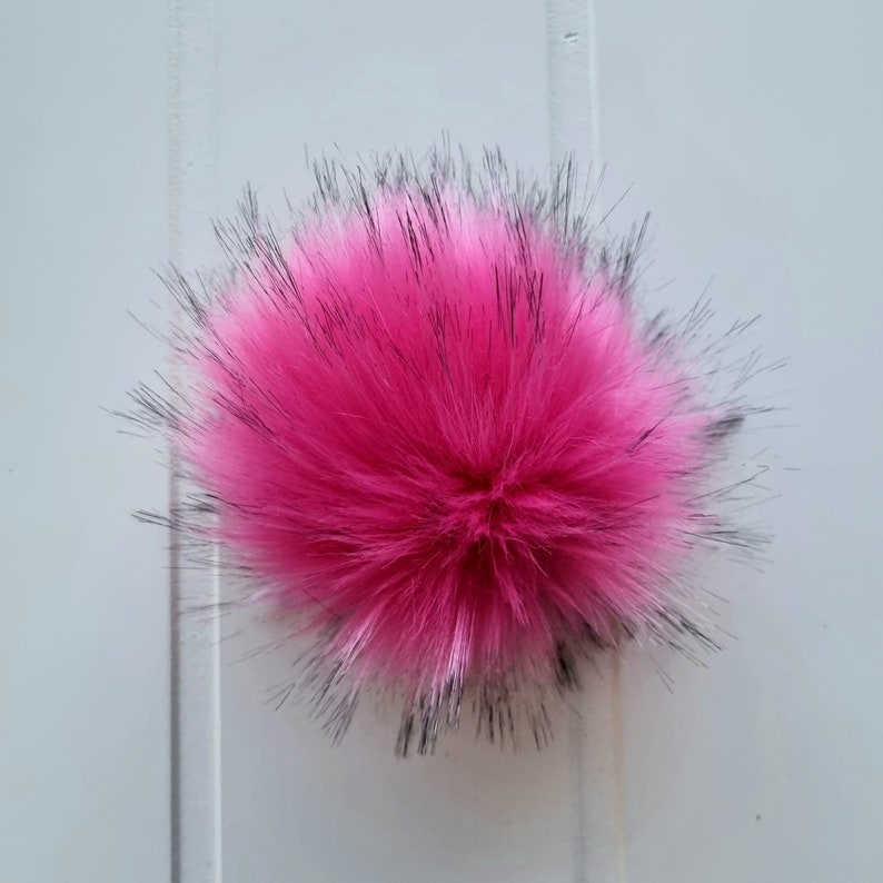 Example of what style pom you might get if you choose the "colorful" option.