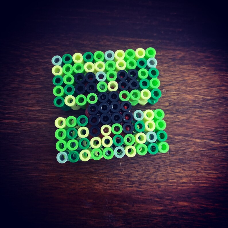 Minecraft creeper 8 bit pixel art perler bead head phone Etsy