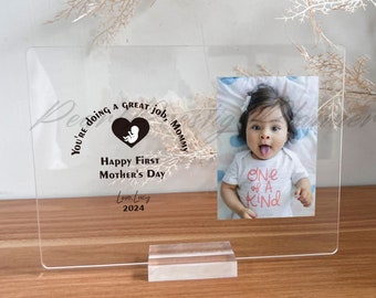 Première plaque photo fête des mères, plaque photo acrylique personnalisée pour bébé, cadeau pour une première maman, faire-part de naissance pour la famille