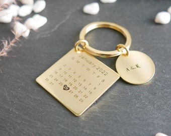 Personalized Wedding Calendar keychain, Engagement Date Keychain, Date Highlighted with a Heart Keychain For 1st 10th Anniversary Gift