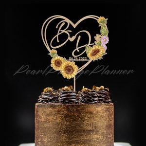 Custom Sunflower Cake Topper, Fall Wedding Cake Topper, Heart Cake Topper with Initials, Retro Anniversary Cake Topper, Flower Wedding Decor