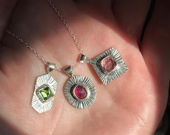 Ciondolo "Sunburst" in tormalina fatto a mano / Argento Sterling 925 fatto a mano Scegli il tuo SOLO PENDENTE / Ciondolo in tormalina unico nel suo genere