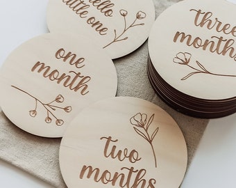 Baby Milestone Cards, Wooden Milestone Signs, Monthly Photos, Baby Shower Gift, Newborn Photo Props, Baby Monthly Milestone Markers