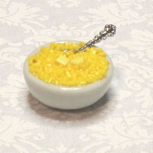 Tazón de maíz; escala 1:12; escala de una pulgada; maíz en grano entero; mini guarnición; mini verduras