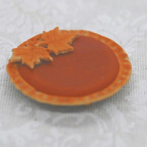 Pumpkin Pie with Pastry Leaves; one-inch scale; 1:12 scale; dessert; Thanksgiving; dollhouse miniature foods; miniature pies