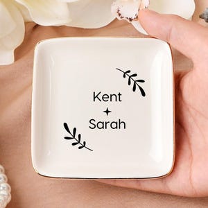 Personalized Engagement Ring Dish, Wedding Gift for Couple, Custom Initial Name Ring Dish, Bride Gifts, Bridal Shower Gift, Anniversary Gift