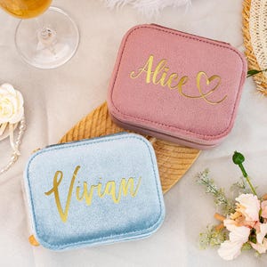 Personalized Name Velvet Jewelry Box, Name Jewelry Box, Travel Jewelry Case for Women, Wedding Gift, Mothers Day Gift for Mom, Birthday Gift