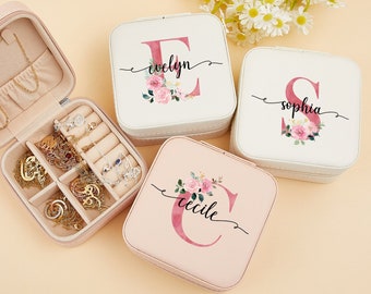 Custom Travel Jewellery Case, Initial Name Jewellery Box, Leather Travel Jewelry Case, Bridesmaids Gifts, Bridal Shower Gifts, Mother&#39;s Day