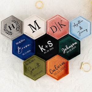 Gepersonaliseerde fluwelen bruiloftringdoos, ringdrager verlovingsvoorstel, ringhouder met dubbele gleuf, cadeaus paar jubileum, Valentijnsdagcadeaus