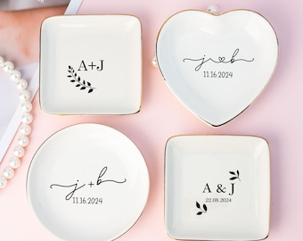 Personalized Ring Dish, Wedding Engagement Trinket Dish, Initial and Date Ring Holder, Couples Gifts, Anniversary Gifts, Just Engaged Gifts
