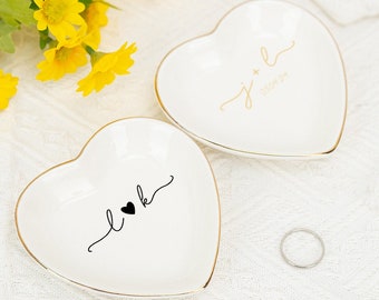Personalized Wedding Ring Dish,Custom Initials Heart Date Ring Dish,Name Ring Dish,Bridal Shower Gift, Engagement Ring Holder,Gift for Women