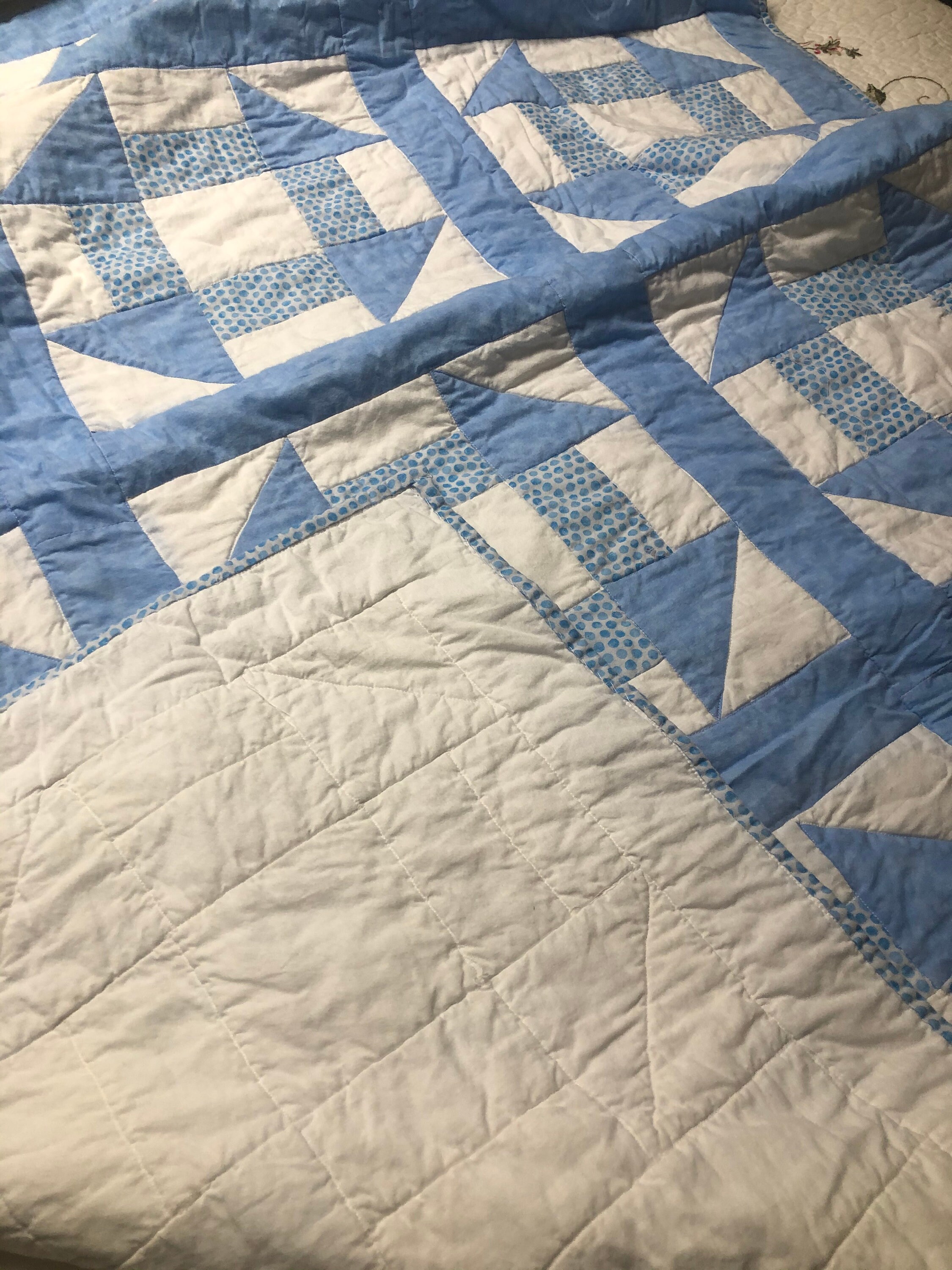 Blue and White Monkey Wrench Pattern Quilt 46” X 57” - Etsy