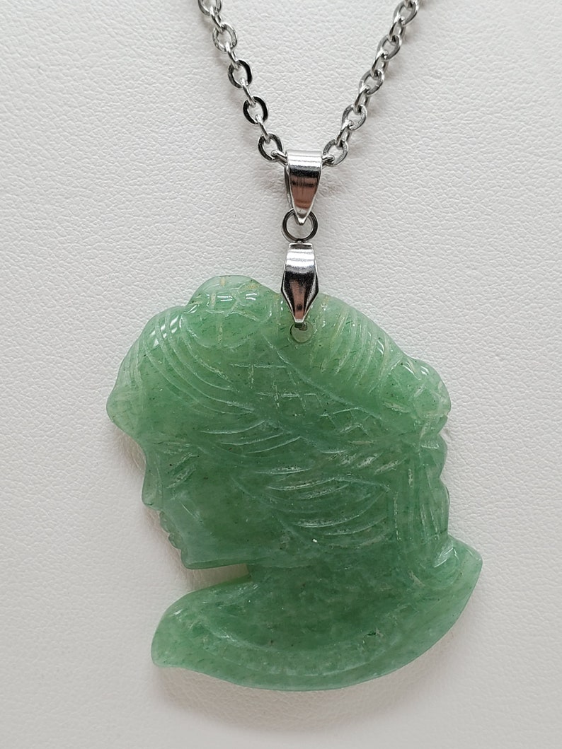 Green Aventurine Cameo Gemstone Necklace and Earrings Set