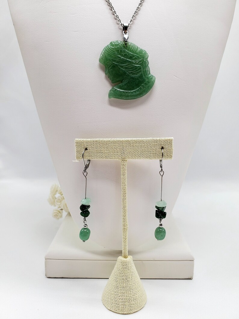 Green Aventurine Cameo Gemstone Necklace and Earrings Set
