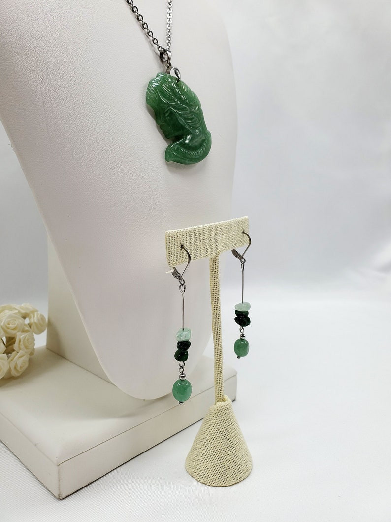 Green Aventurine Cameo Gemstone Necklace and Earrings Set