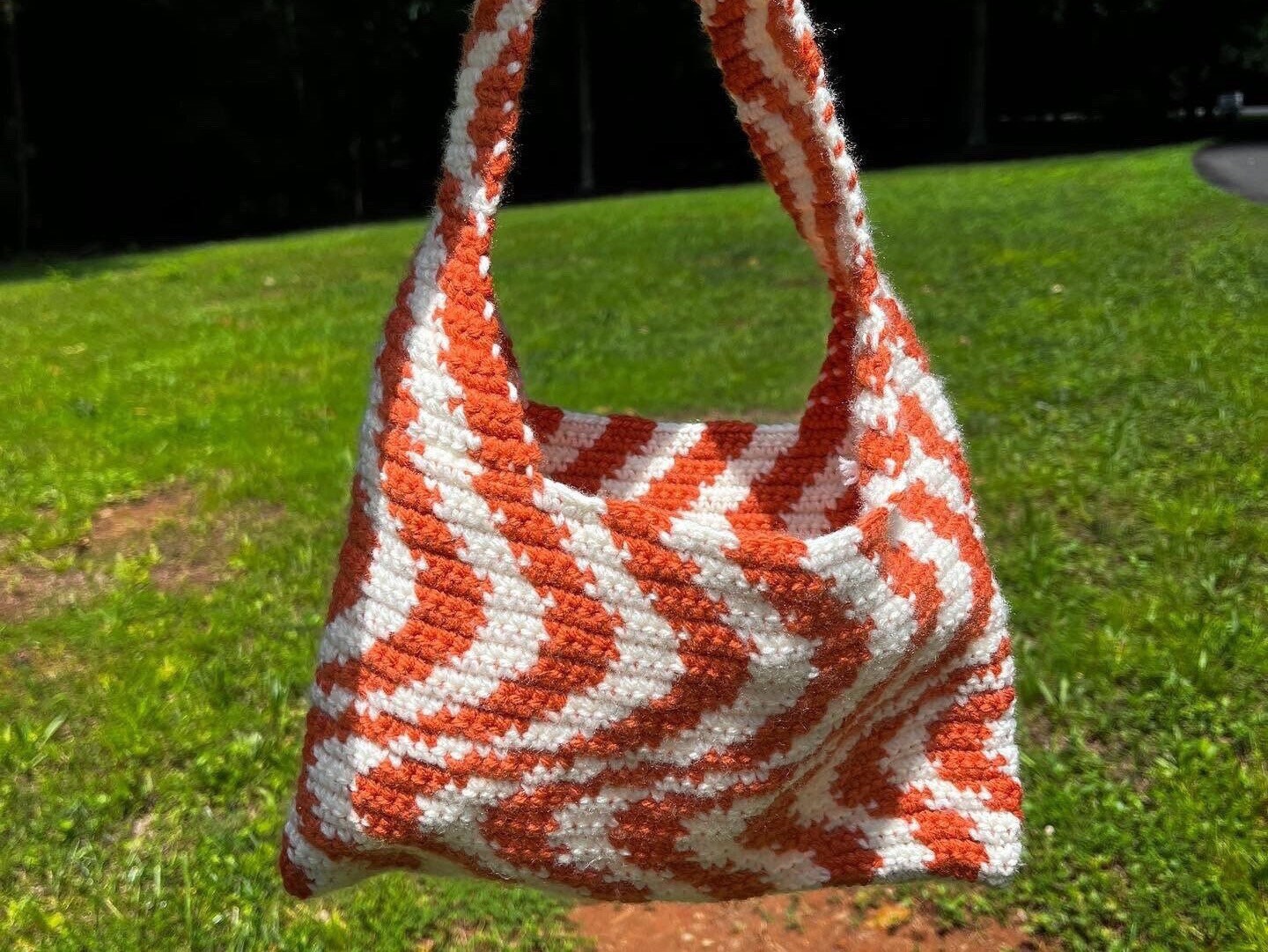 Psychedelic Crochet Bag // Y2K Crochet Wavy Bag // copper and off white