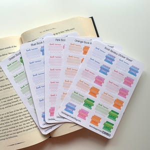 Feuille d'autocollants pour critiques de livres - Suivez vos lectures avec style ! - Feuille d'autocollants livresques, autocollants pour agenda, journal, Bujo, papier recyclé ou blanc