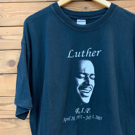 Vintage 00s Luther vandross Rip T-Shirt