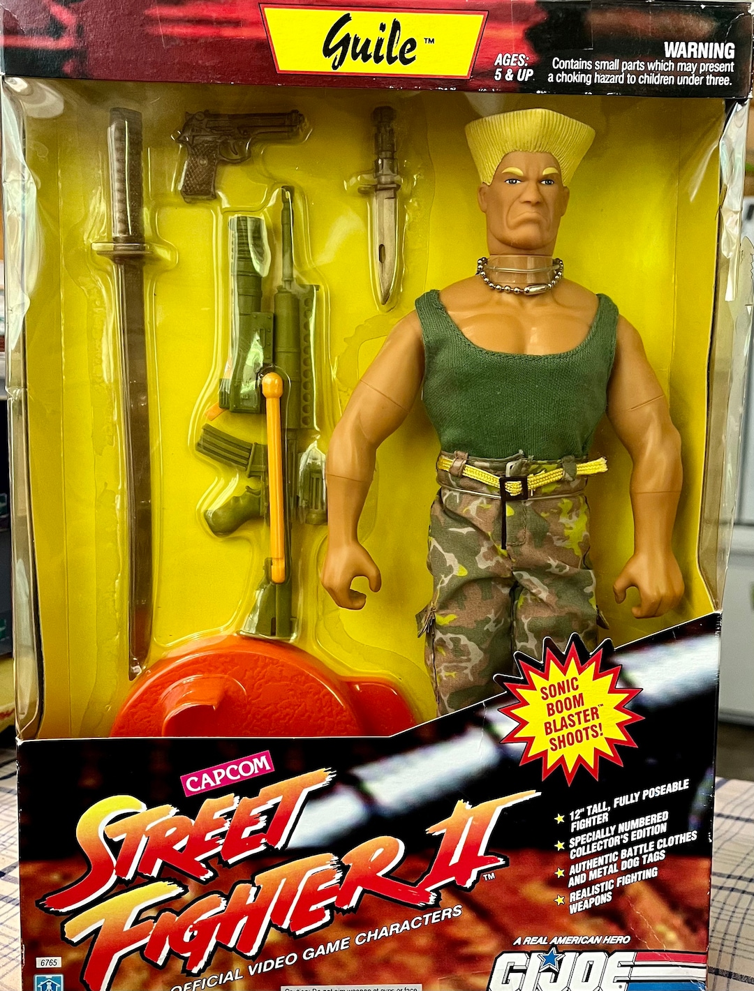 1993 Hasbro Capcom Street Fighter Movie COLONEL GUILE 12” Figure Box GI Joe