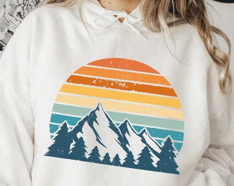Retro Sunset Mountain Sweatshirt: Cozy Hiking Outdoor Sweater
