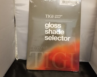 TIGI Gloss Shade Selector Swatch boo,k