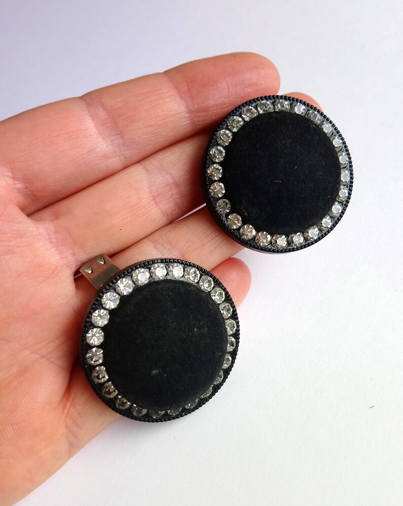 Vintage round velvet shoe clips with rhinestones Art deco Shoes decor