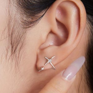 Brincos de orelha de estrela, brincos de piercing de lóbulo de orelha com prata esterlina, brincos de frente para trás, brincos de pino de estrela pequena, presentes exclusivos