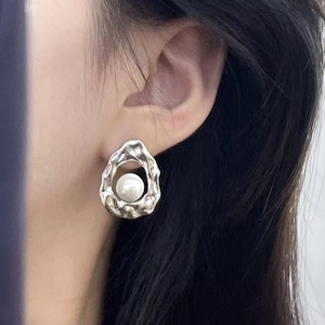 Pearl Studs Earrings with Sterling Silver,Irregular Hammered Stud,Modern Earrings for Women,Simple Pearl Earrings,Mother&#39;s Day Gifts
