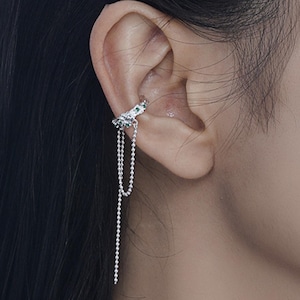 Sterling Silver Dangle Ear Cuff With Chain,Green CZ Ear Cuff No Piercing,Unique Earring Cuff for Women,Cartilage Ear Cuffs,Christmas Gift