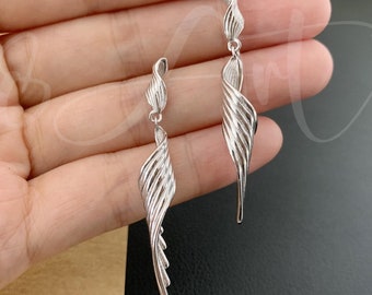 Pendientes Largos Y Finos, Cadena De Plata, Tachuelas Y Chips, Idea De