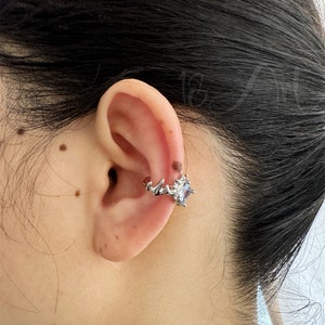 Ear Cuff with Blue Zircon ,Sterling Silver Ear Cuffs ,No Piercing Ear Cuff ,Gothic Ear Cuffs,Conch Earring,Unisex Ear Cuffs，Gift for her