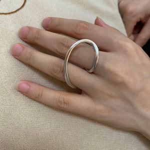 Double finger Abstract Curved Ring,Large Wave Ring,925 Sterling Silver Ring,Modern Statement Ring, Minimalist Architectural Ring