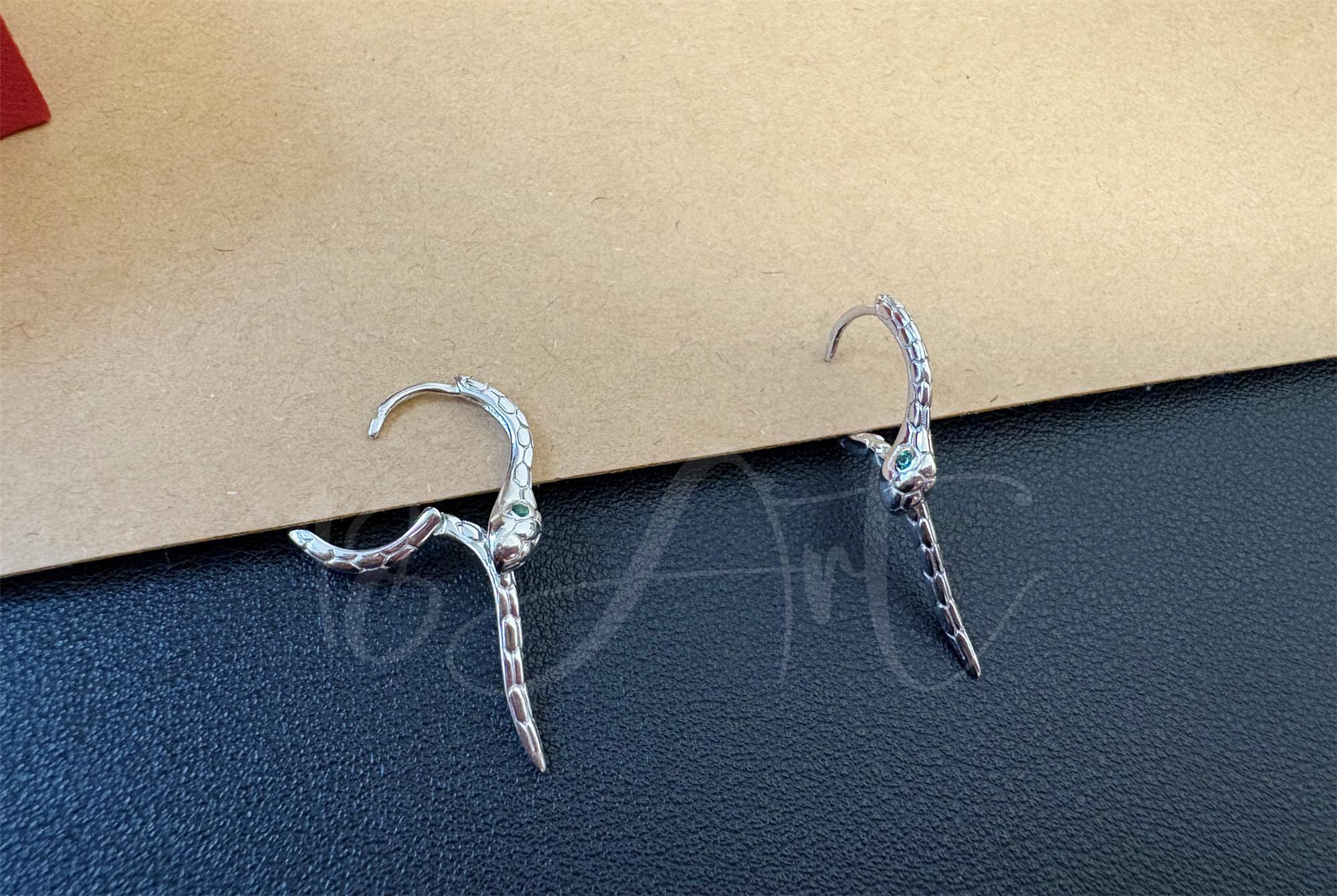 ONEFINITY Orecchini A Forma Di Serpente In Argento Sterling 925, Pendenti Con Piccole Pietre Verdi. Orecchini Cerchio Trendy, Ipoallergenici, Regalo Perfetto Per Donne E Amanti Della Moda. - 2