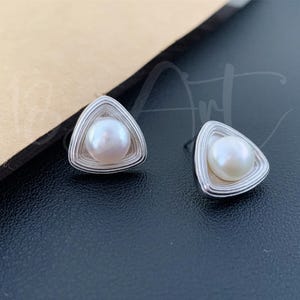 Sterling Silver Triangle Stud Earrings With Pearl,Geometric Stud Earrings,Textured Post Earrings,Elegant Earring for Women,Birthday Gift