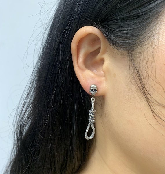 orecchini pendenti a fora di teschio e scheletro di Halloween - stile gotico, ateriale in lega, gioielli spettrali per feste di Halloween e cosplay del 2026 a GBP £7