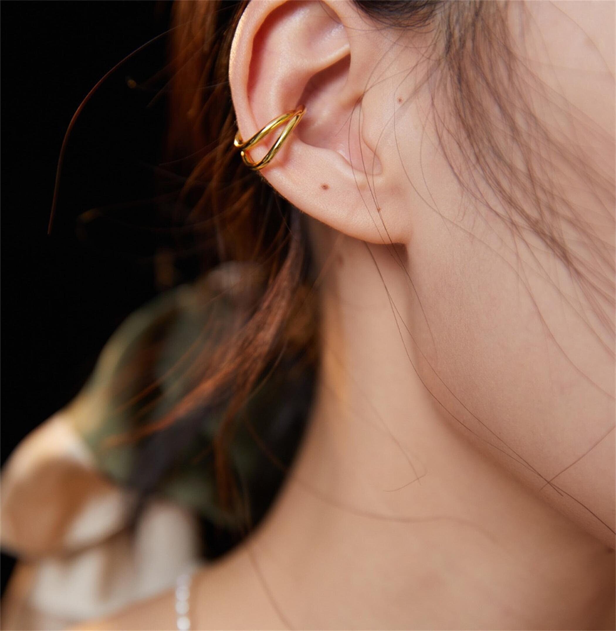 Gold Ear Cuff, Ear Cuff and Stud Chain Conch Cuff – AMYO Jewelry