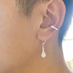 Pearl Dangle Ear Cuff no Piercing,Sterling Silver Ear Cuff,Earring Cuff,Conch Drop Ear Cuffs for Women,Gold Cuff Earrings,Birthdy Gifts