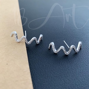 Wavy Lobe Cuff, Steling Stud Lobe Cuff Earrings, Gold stud earrings, Cubic Zirconia Stud Lobe Cuff, Dainty Ear Cuffs,Birthday Gift for her
