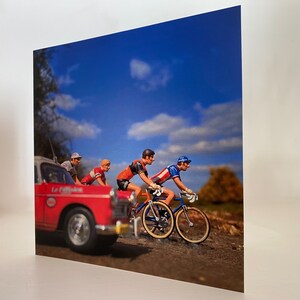 Biglietto d'auguri con figura ciclistica di Eddy Merckx, Roger de Vlaeminck, Parigi Roubaix